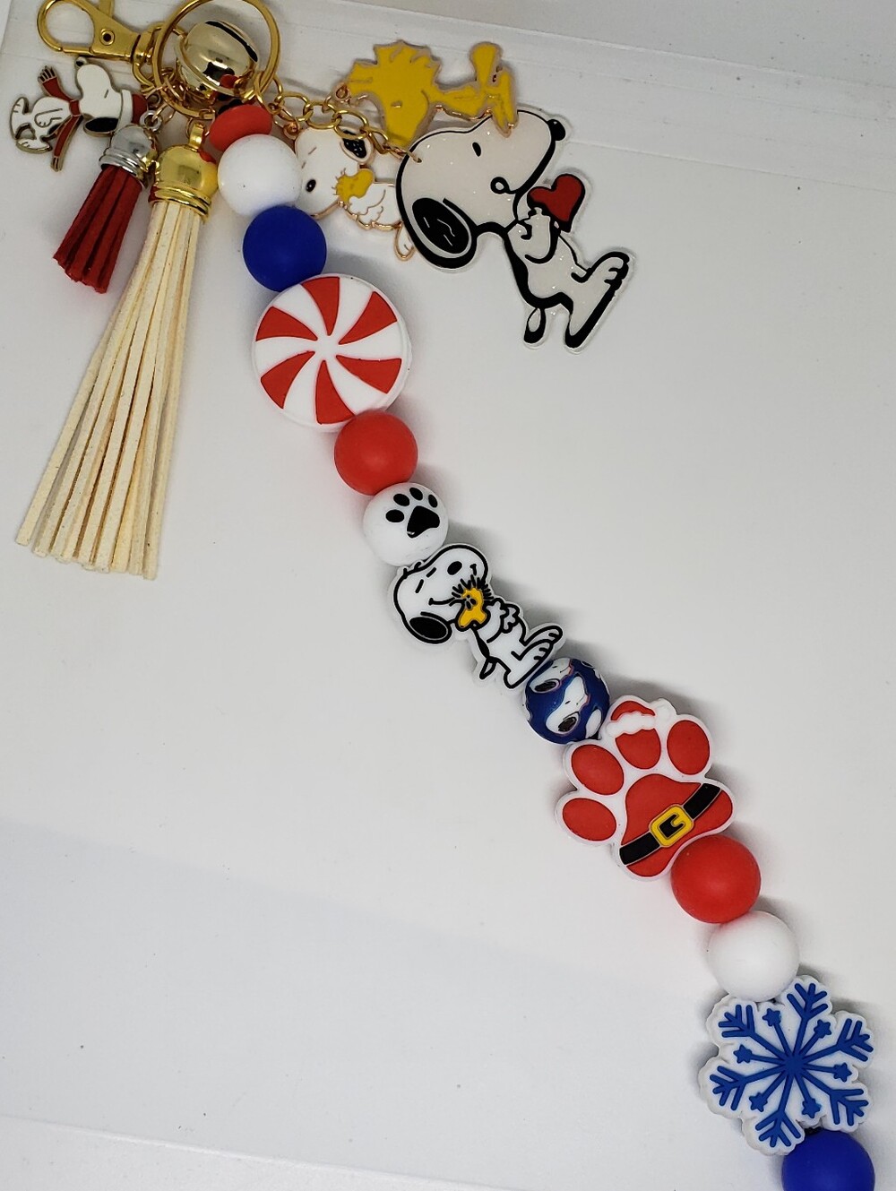 Handmade Christmas Holiday Paw Snoopy Silicone Beaded Keychain